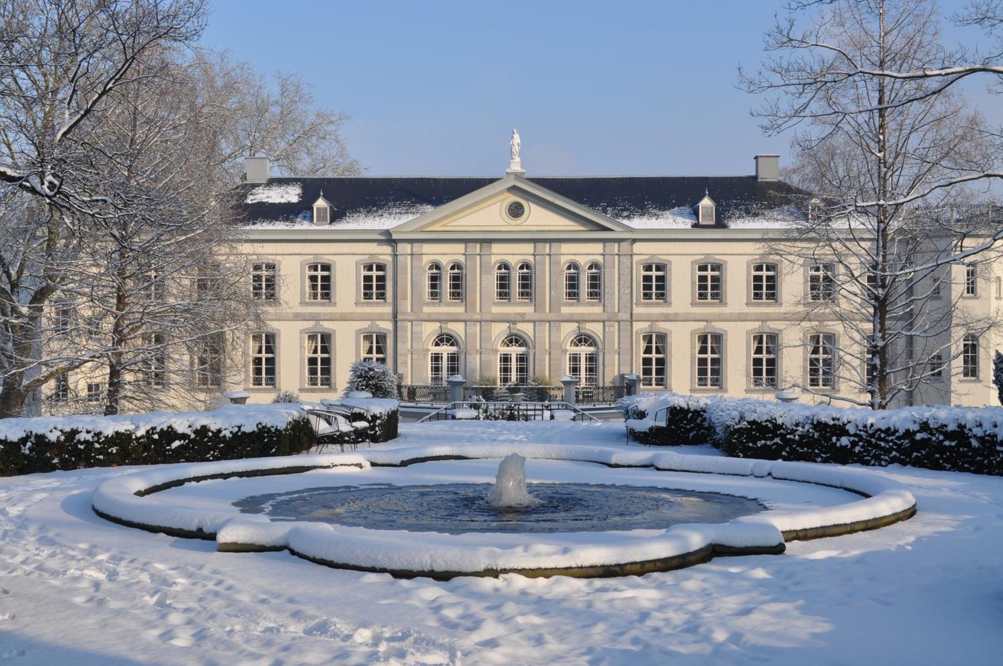 Hotel Kasteel Bloemendal Vaals Exterior photo